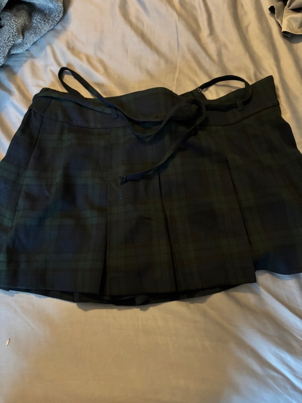 Hollister Dark Green and Navy Plaid Pleated Mini Skort with Waist Tie XL NWT